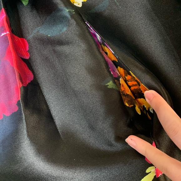 Short Formal Floral Dress - Picture 3 of 9